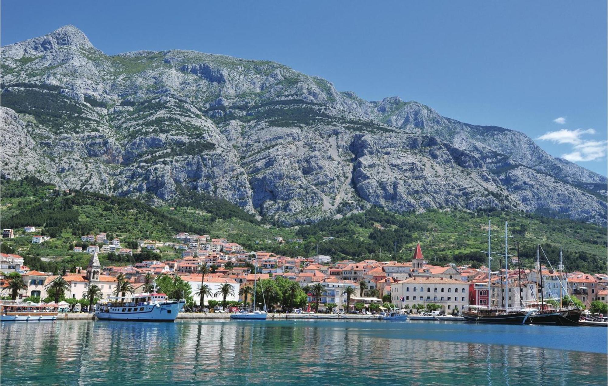 Amazing Apartment In Makarska With House Sea View מראה חיצוני תמונה